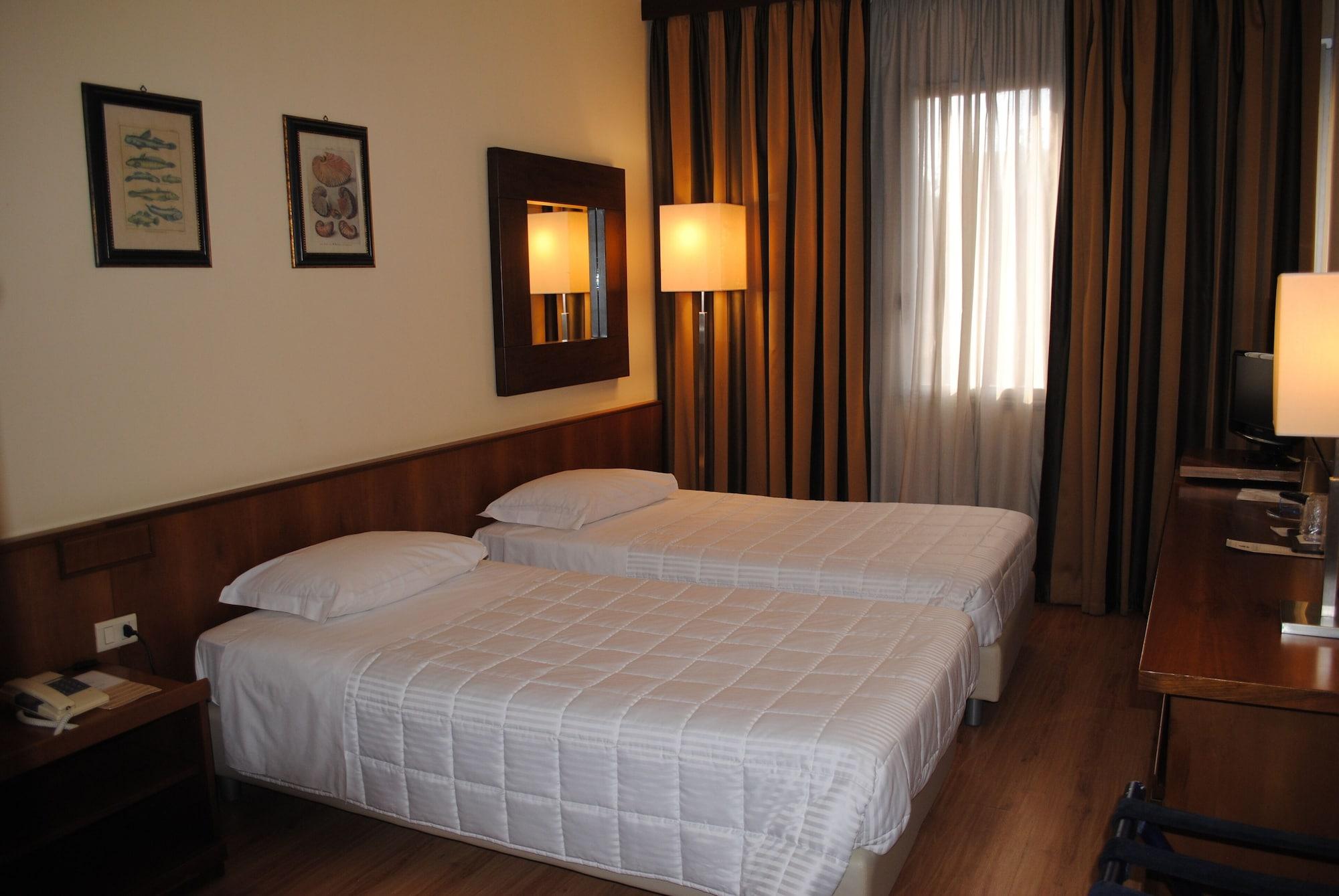 Hotel Royal Palace Messina Esterno foto
