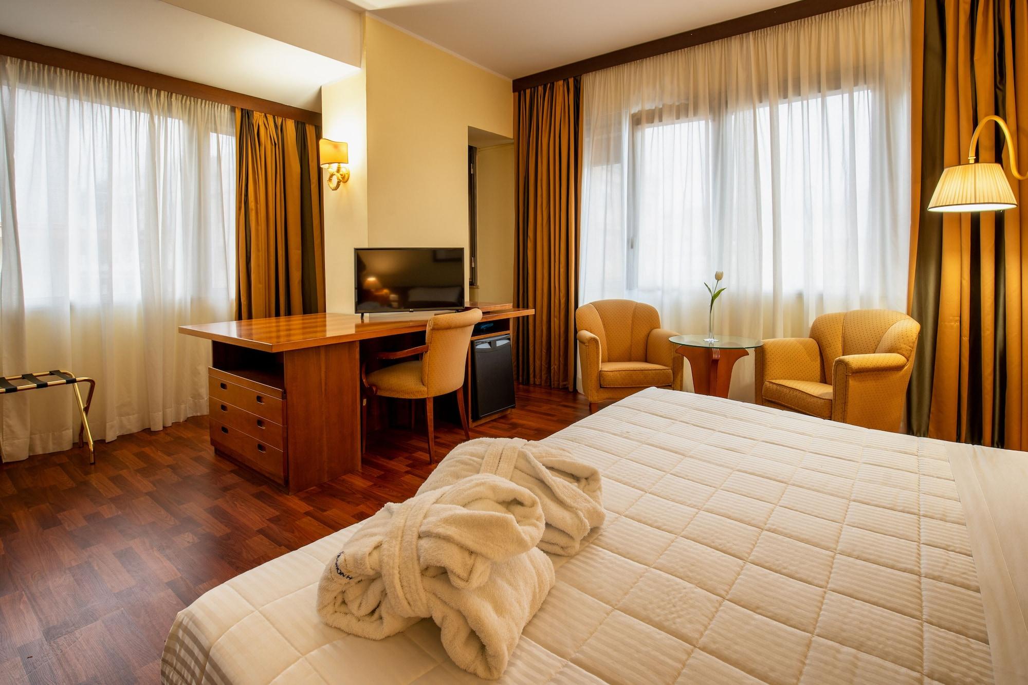 Hotel Royal Palace Messina Esterno foto
