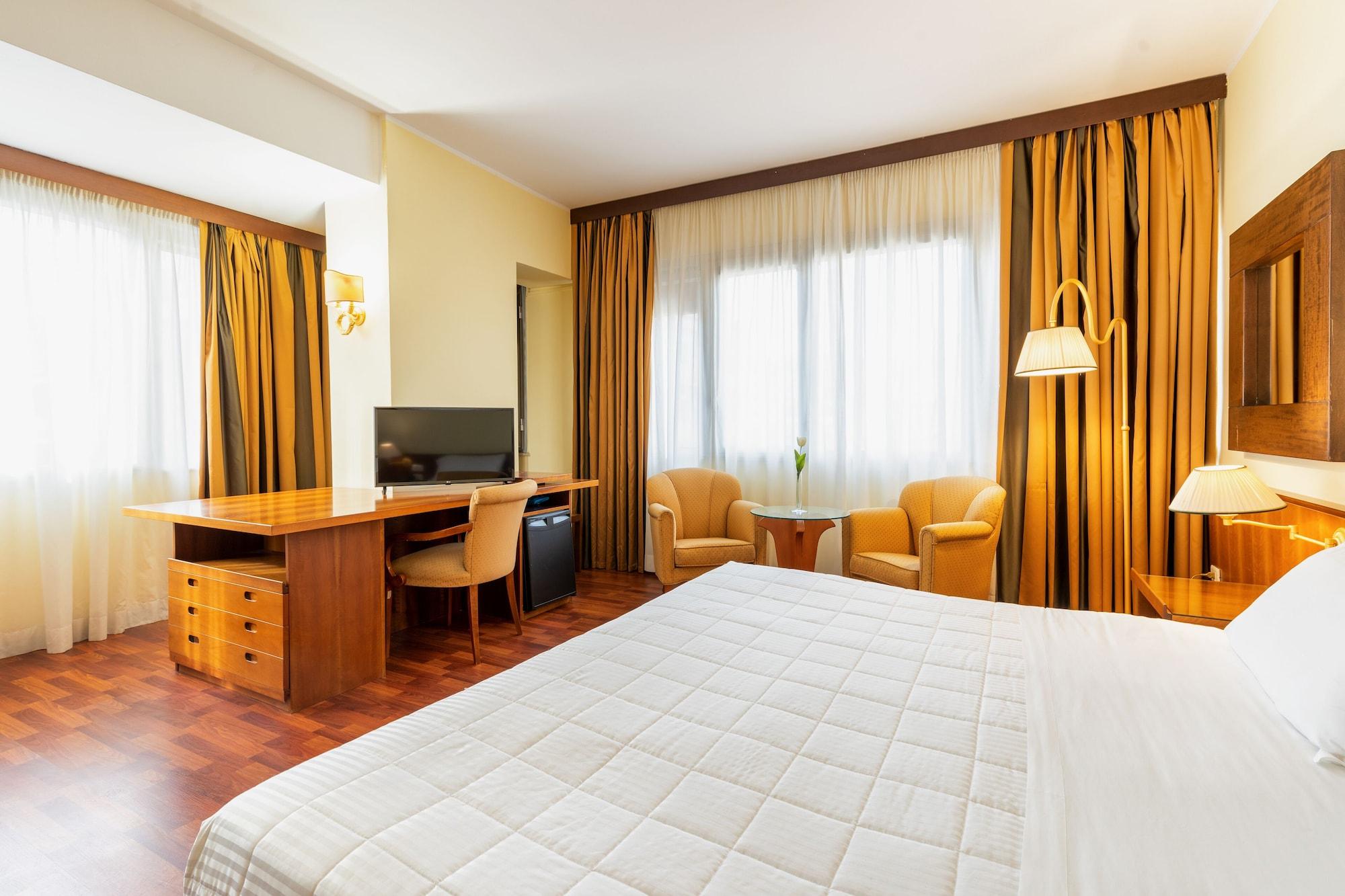 Hotel Royal Palace Messina Esterno foto