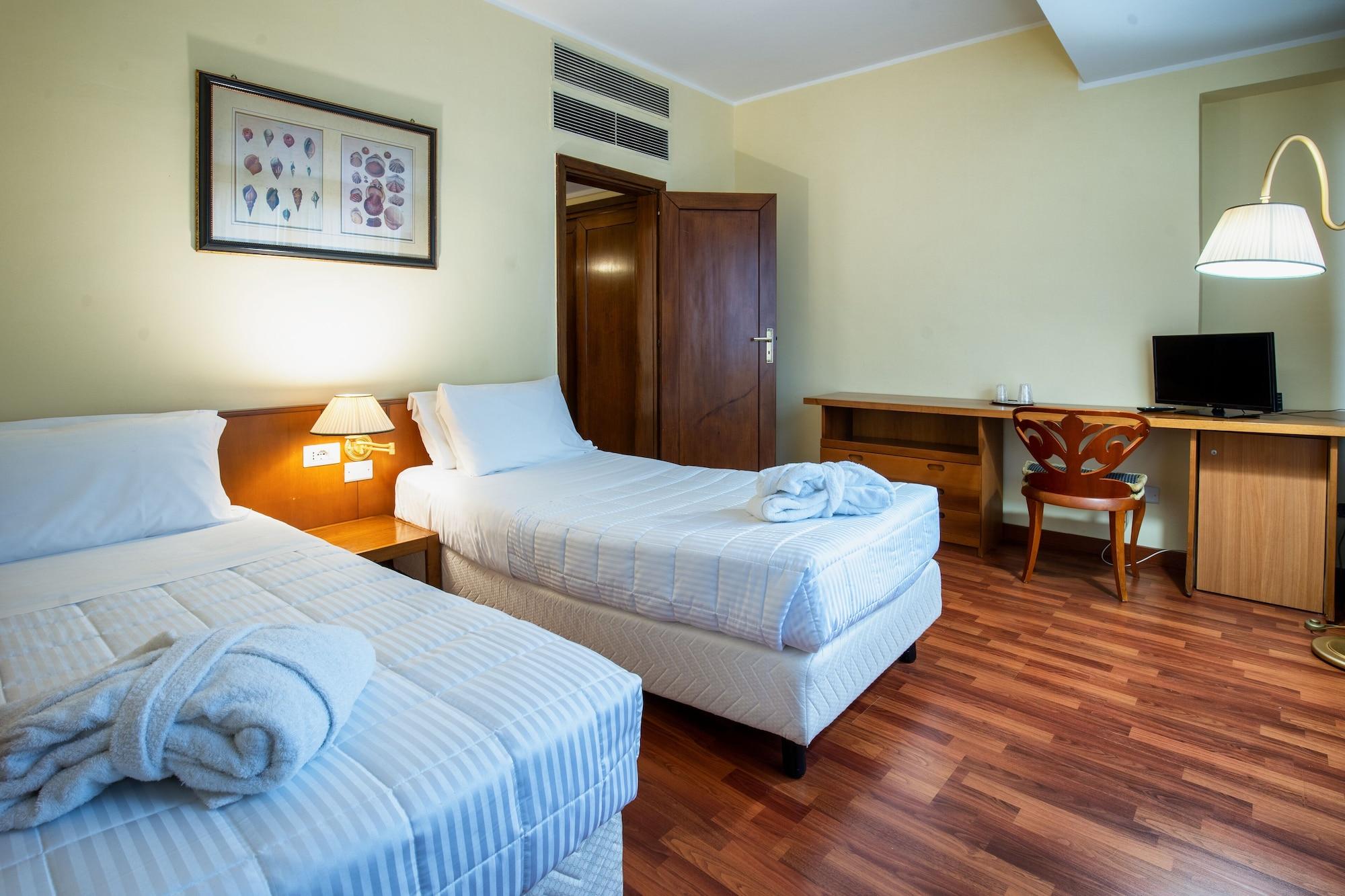 Hotel Royal Palace Messina Esterno foto