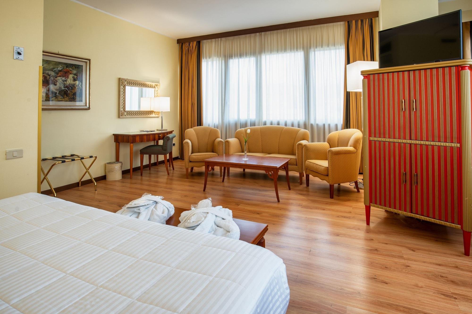 Hotel Royal Palace Messina Esterno foto