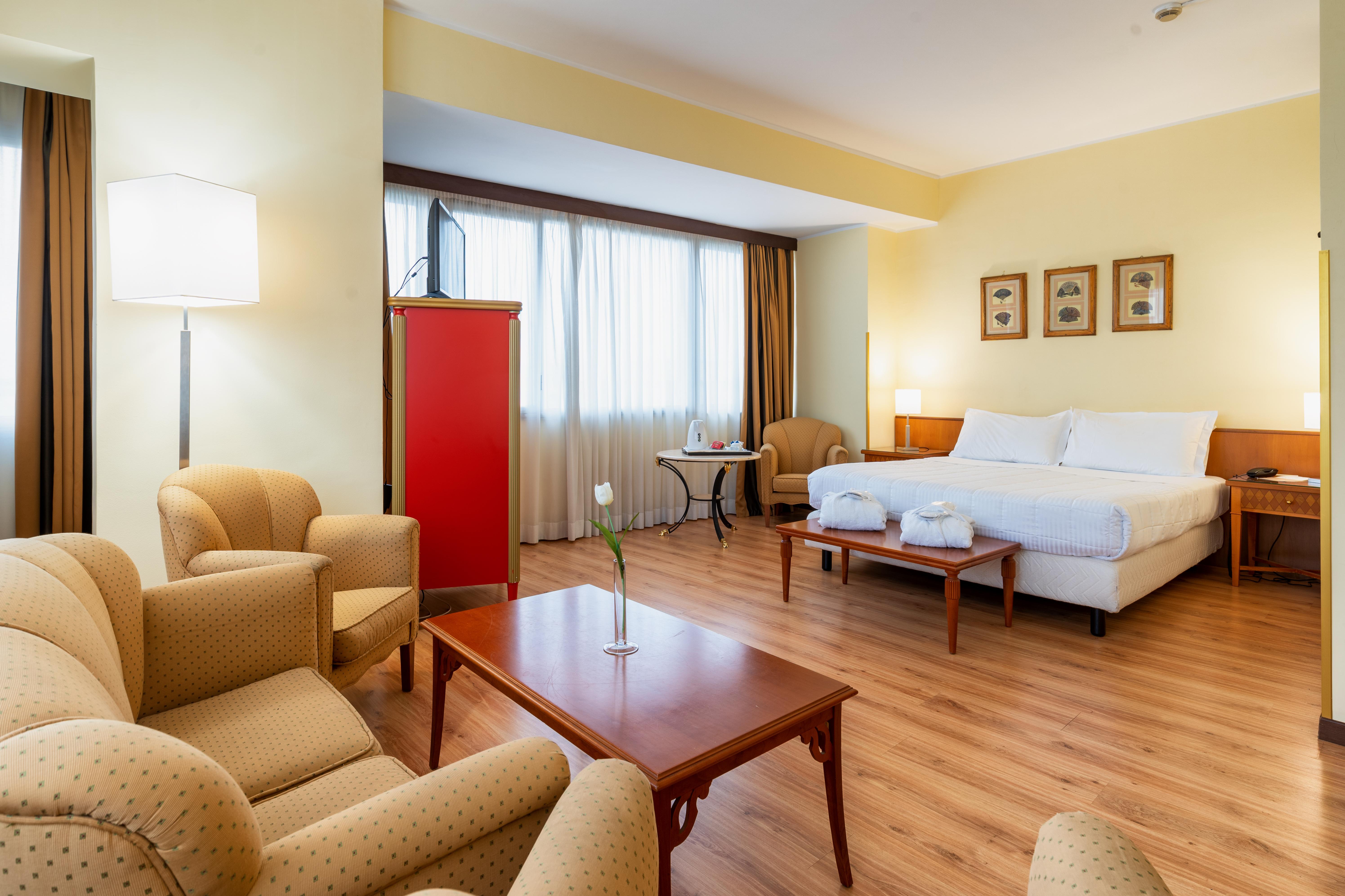 Hotel Royal Palace Messina Esterno foto