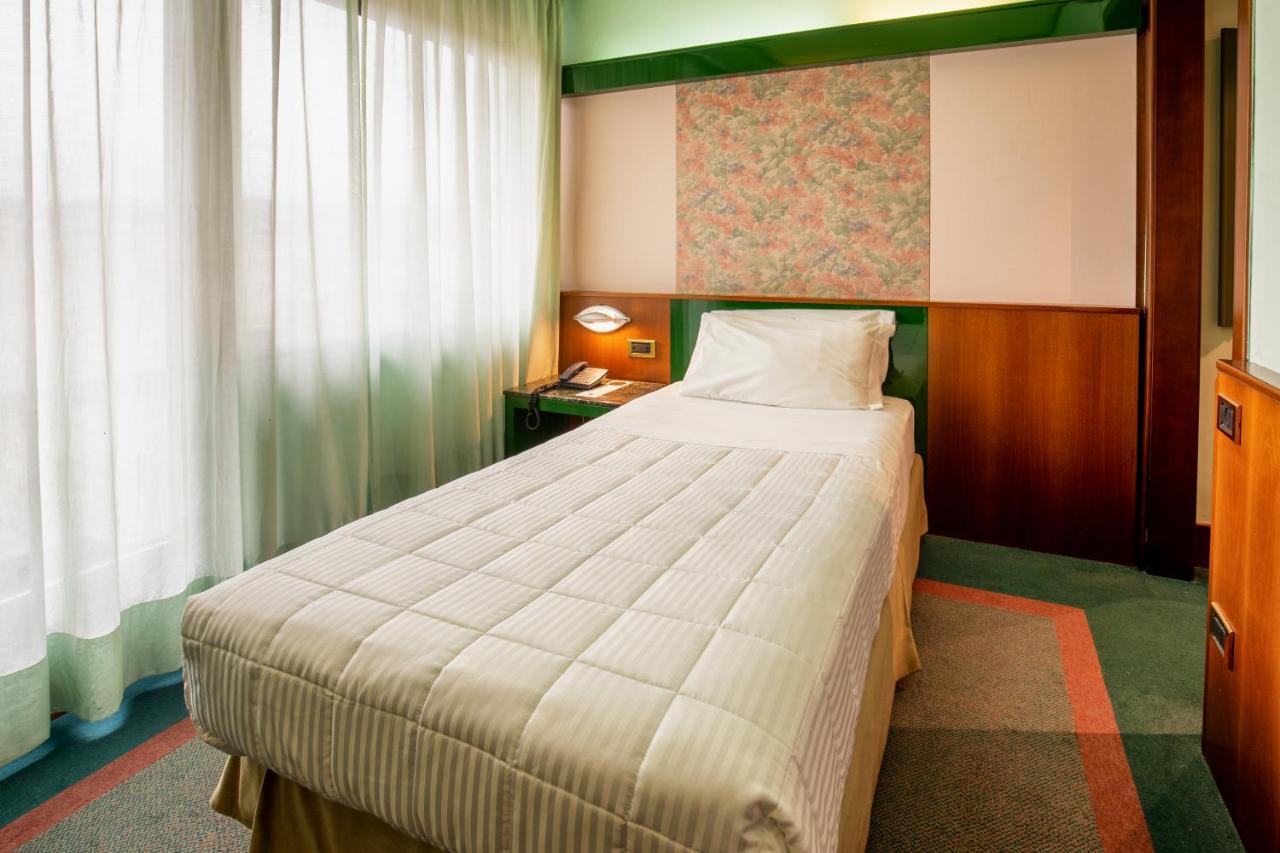 Hotel Royal Palace Messina Esterno foto